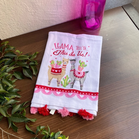 Welcome Wooden Wall Decor Plaque + 1 Hand Towel - Picture 4 of 10